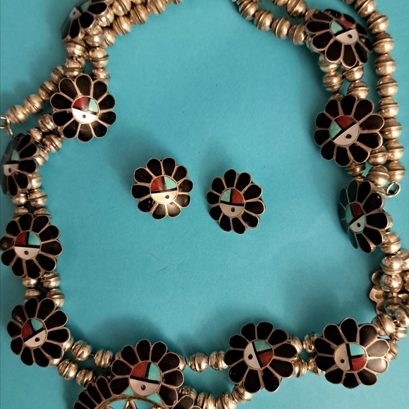 Zuni Inlay Necklace by Ashberry Gasper Sunface Onyx Coral Turquoise MOP - Picture 4 of 7